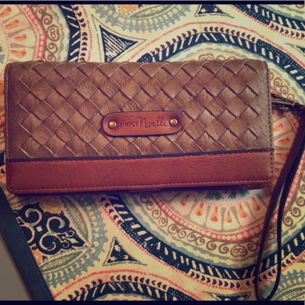 Simply Noelle Wallet